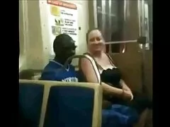 Lusty teenie obtiene peliculas de sexo romantico dos amigos follada por una mayoría de mierda