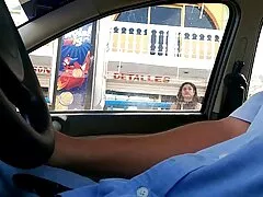 Ruso puta muestra videos de sexo oral romantico cómo a masturbarse